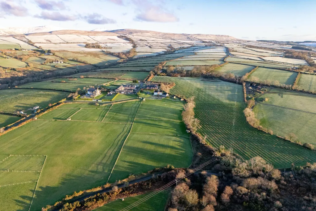 Property photo 3 of 45