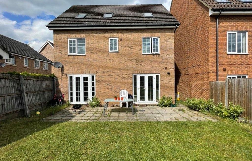 Property photo 2 of 7
