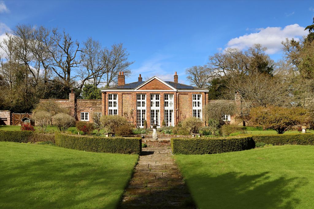 Property photo 1 of 15 Image