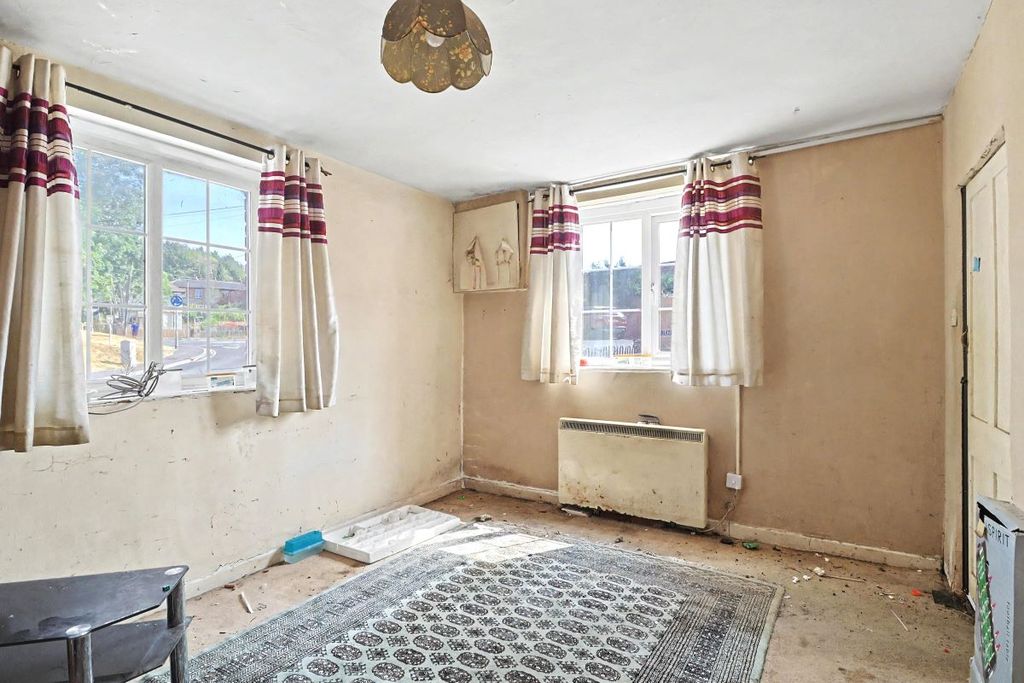Property photo 3 of 16