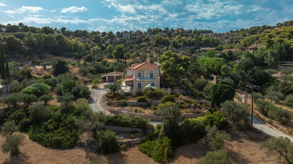 Property photo 3 of 49