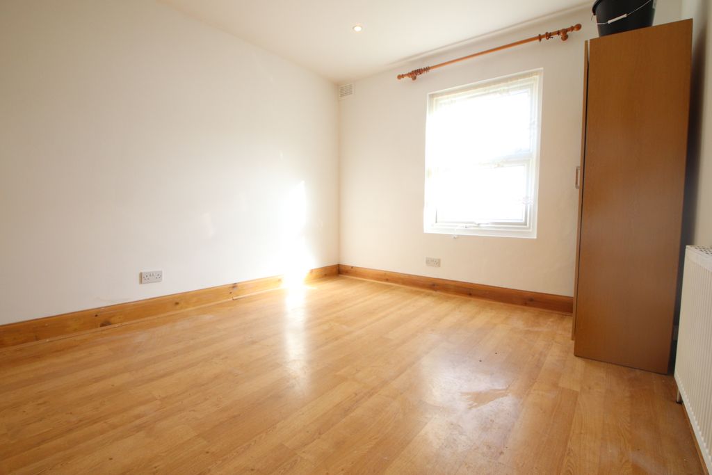 Property photo 3 of 3