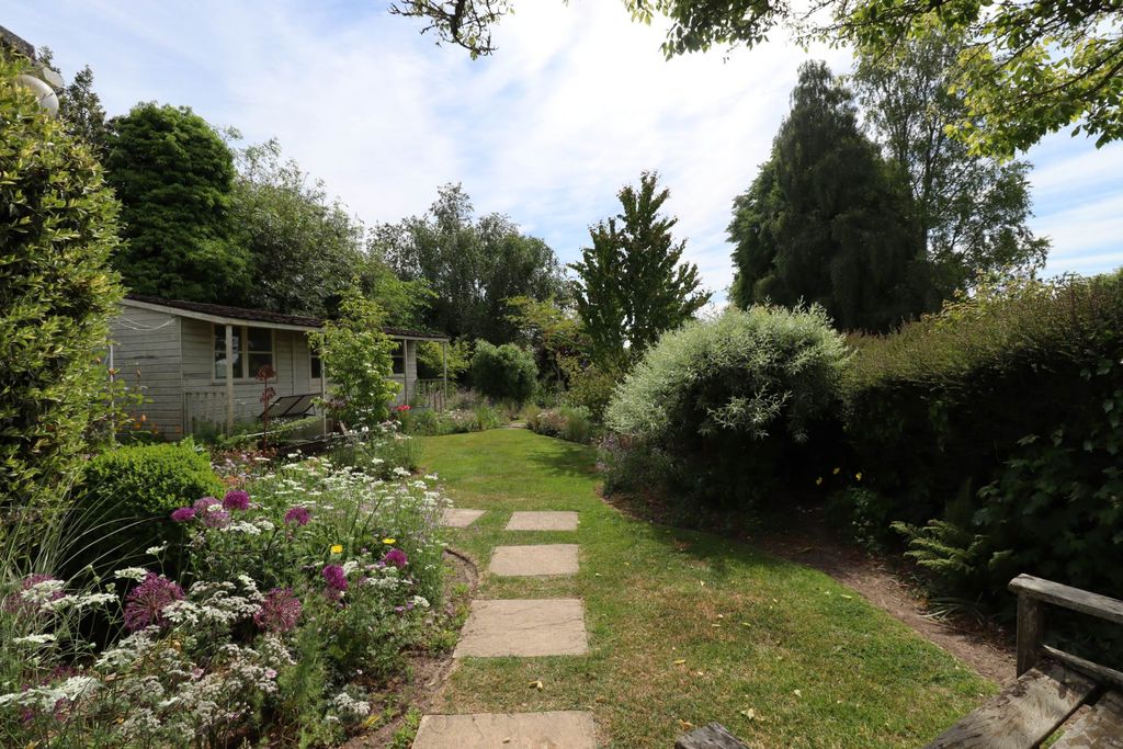 Property photo 3 of 22
