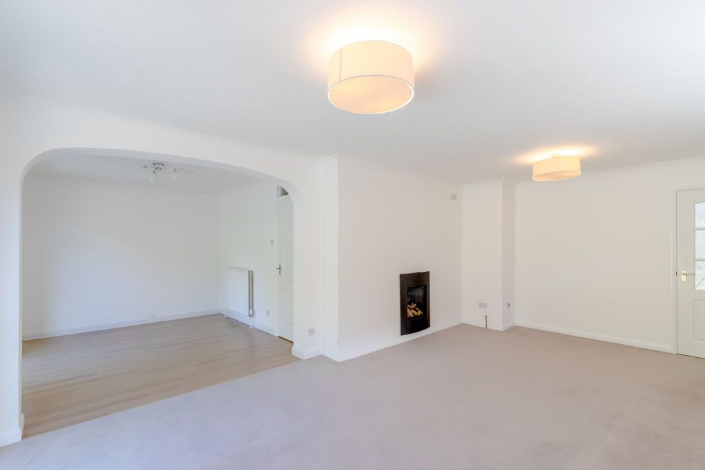 Property photo 3 of 17 Photo 5