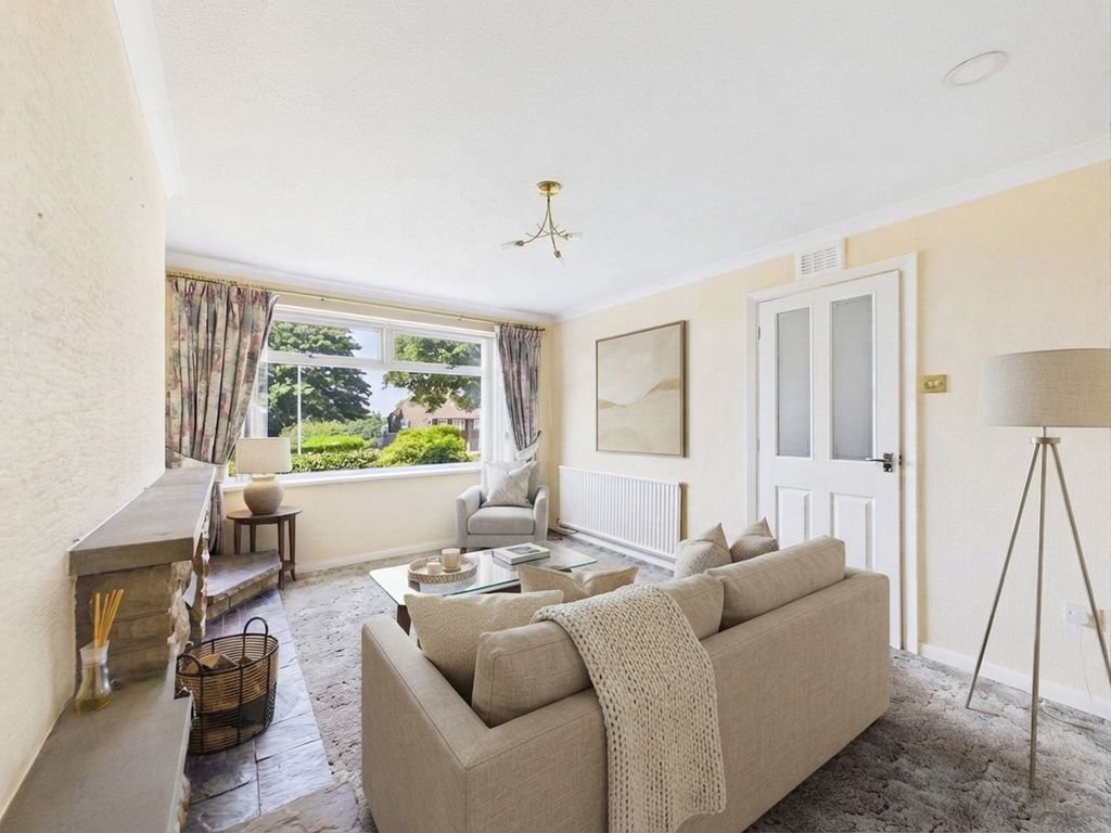 Property photo 2 of 19 Lounge (Virtually Furnished)