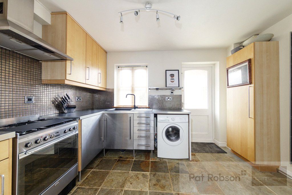 Property photo 3 of 16 Picture 3