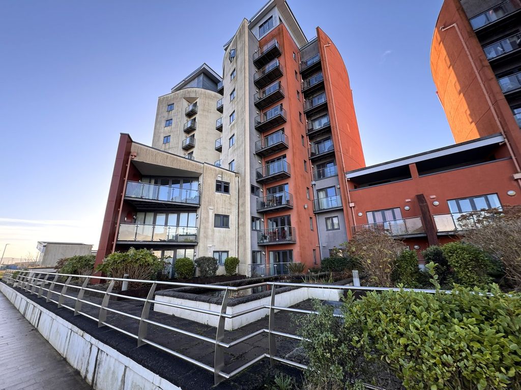 Property photo 1 of 23