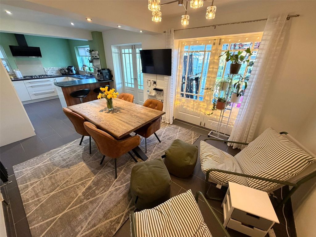 Property photo 2 of 29 Picture No. 22