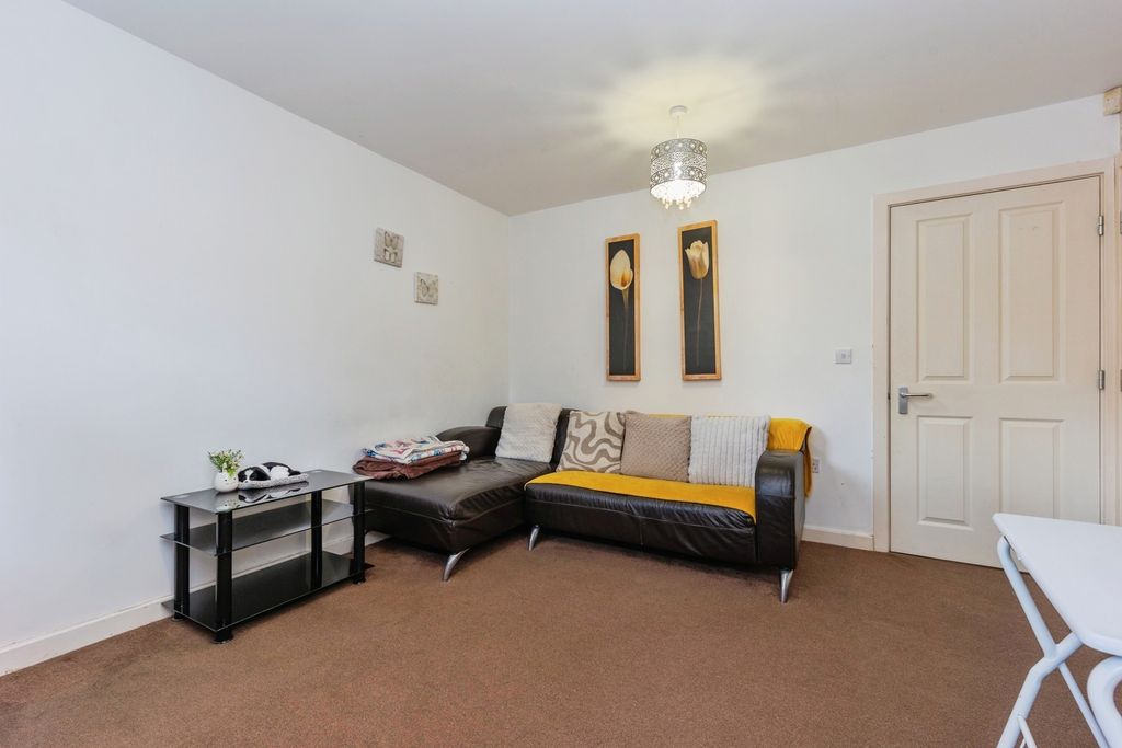 Property photo 3 of 15 Pbox-Img.Jpg