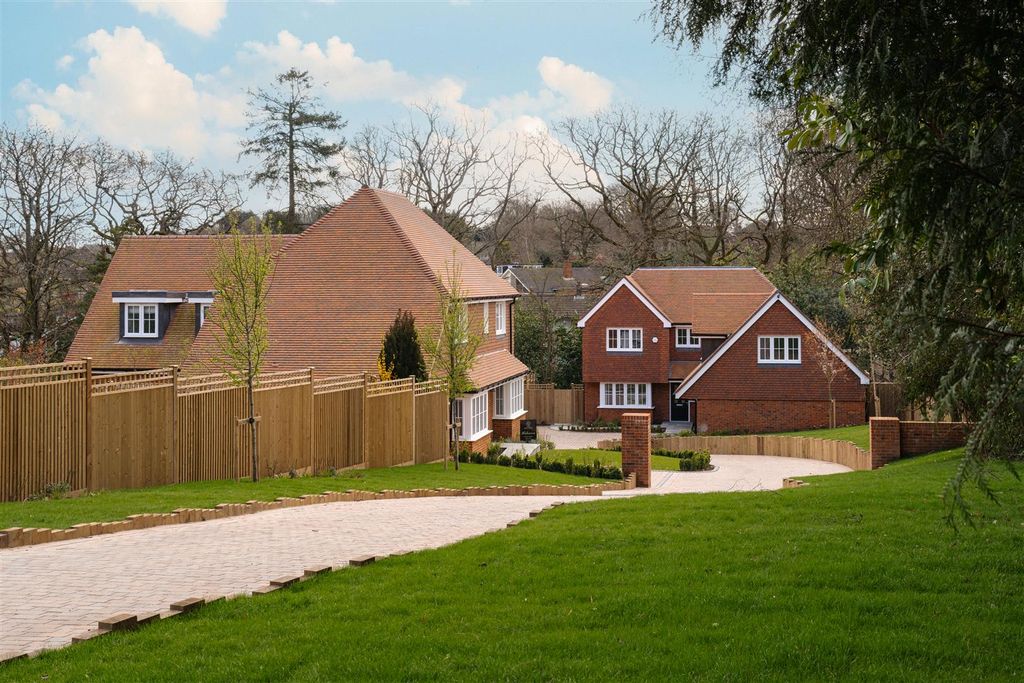 Property photo 1 of 15