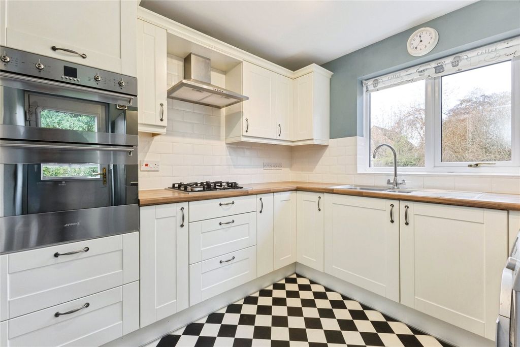 Property photo 2 of 18 Picture No. 09