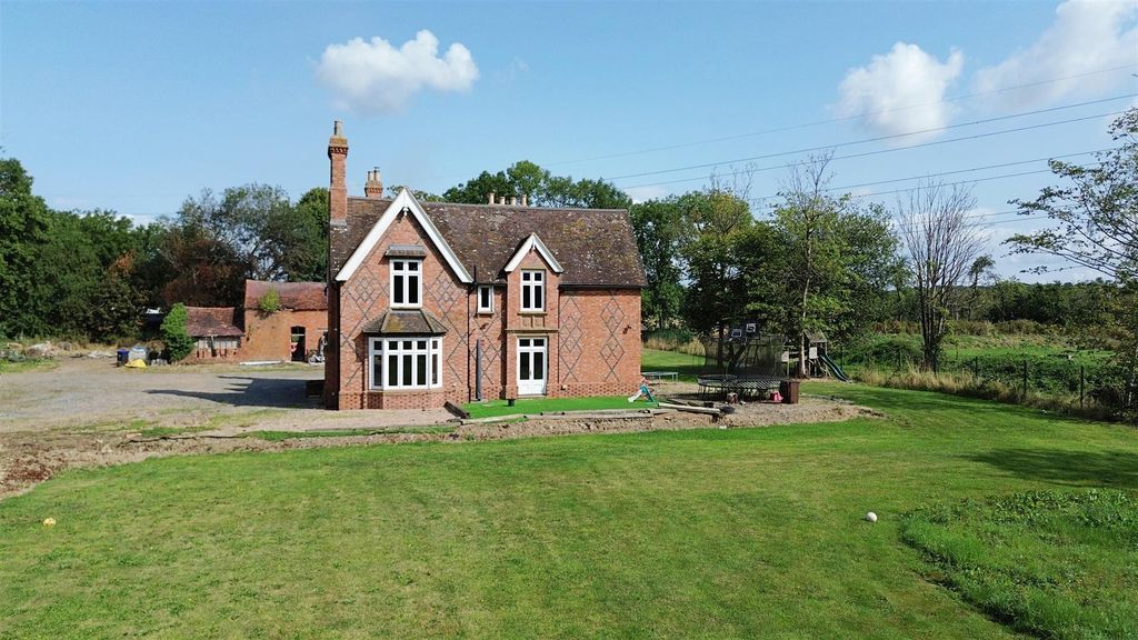Property photo 3 of 22 Dji_0074.Jpg