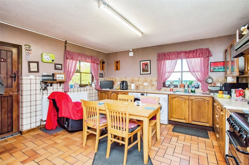 Property photo 3 of 15 Picture No. 04