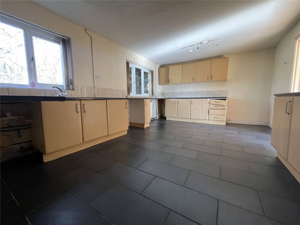 Property photo 2 of 13 Picture No. 05