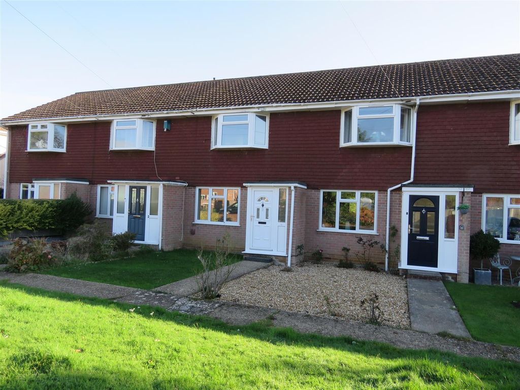 Property photo 1 of 10 Front