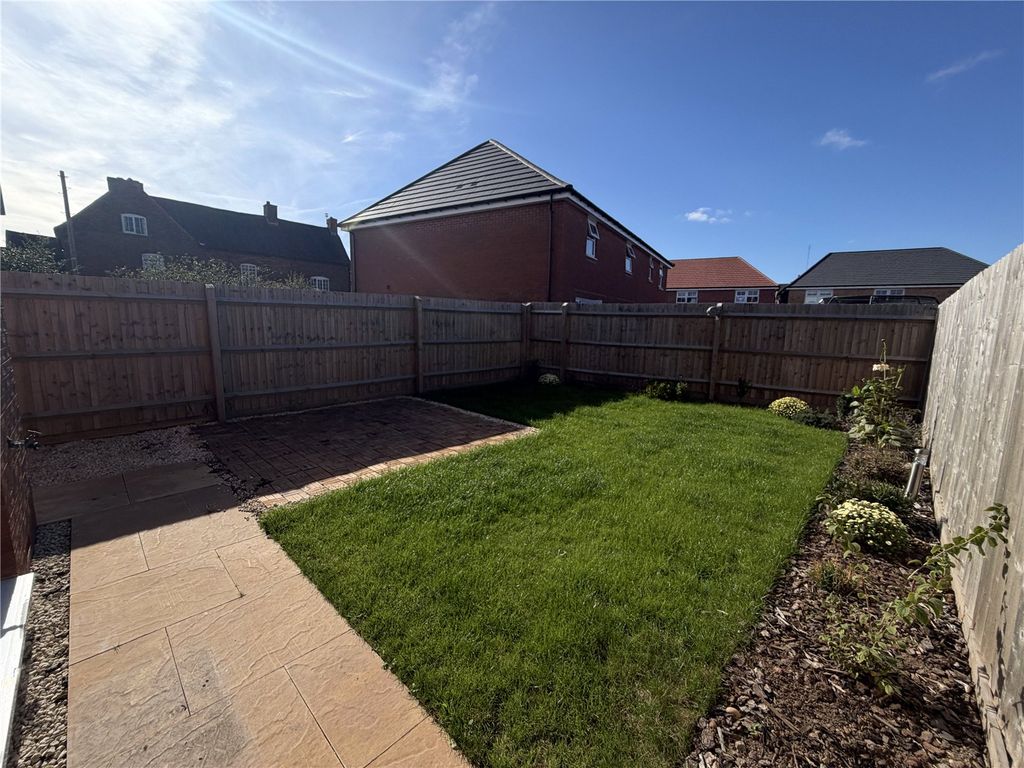 Property photo 2 of 16 Picture No. 01