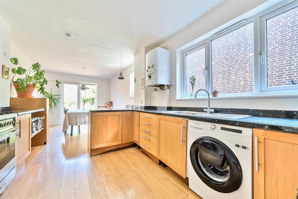 Property photo 3 of 14 Kitchen.Jpg