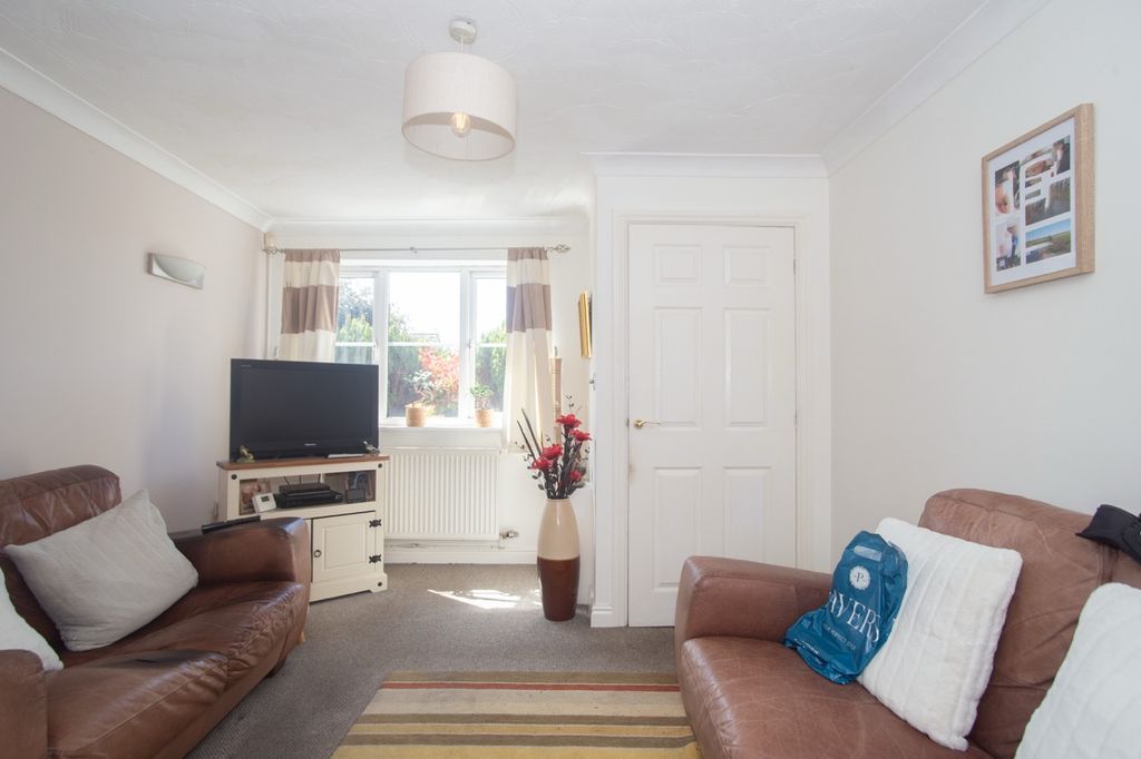 Property photo 3 of 16
