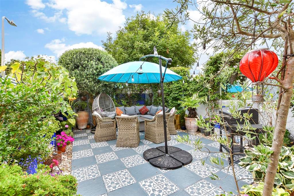 Property photo 2 of 22 Rear Garden