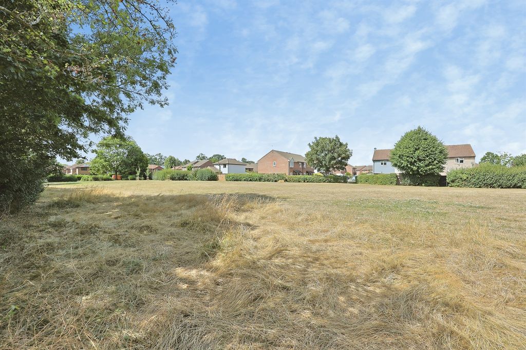 Property photo 3 of 10