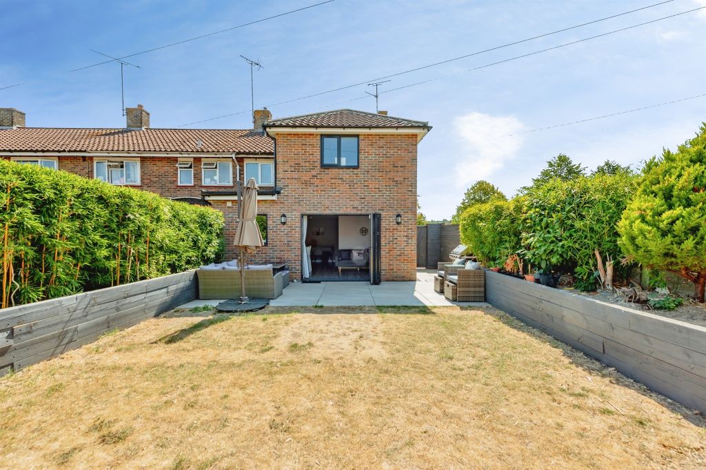 Property photo 2 of 23