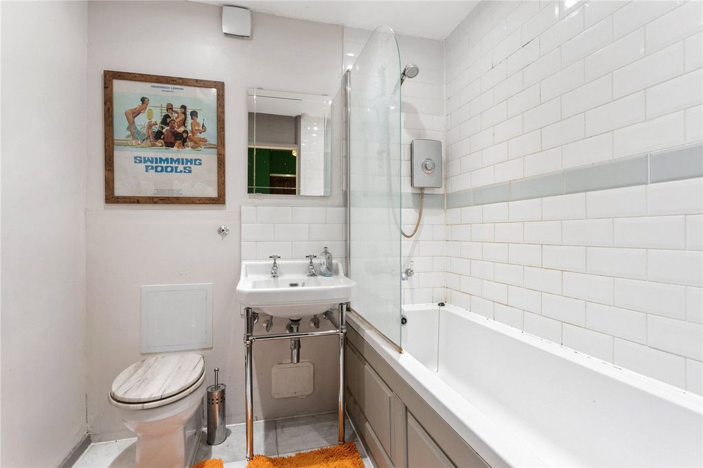 Property photo 3 of 8 Picture No. 06