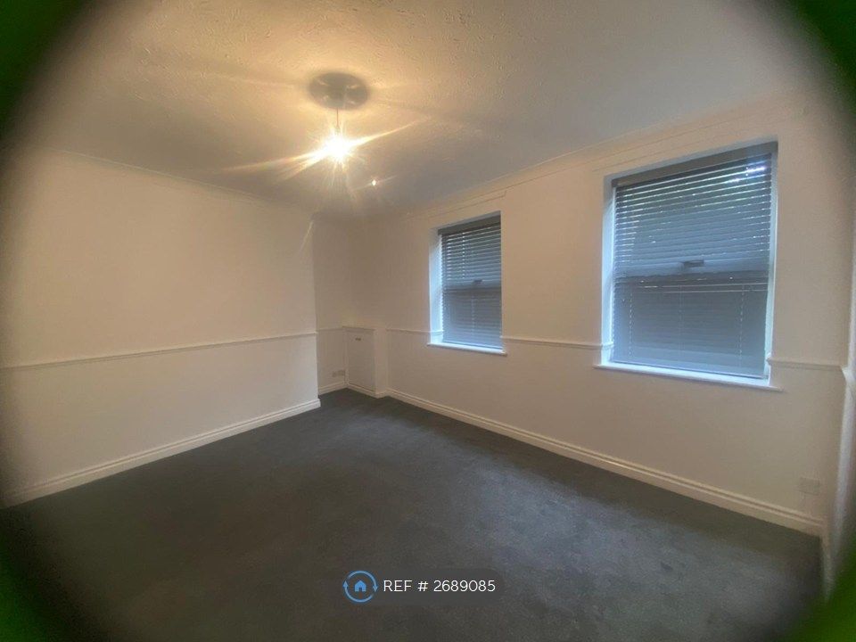 Property photo 2 of 6 Living Room