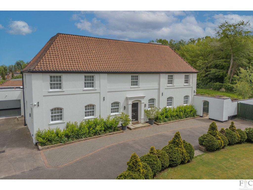 Property photo 1 of 30