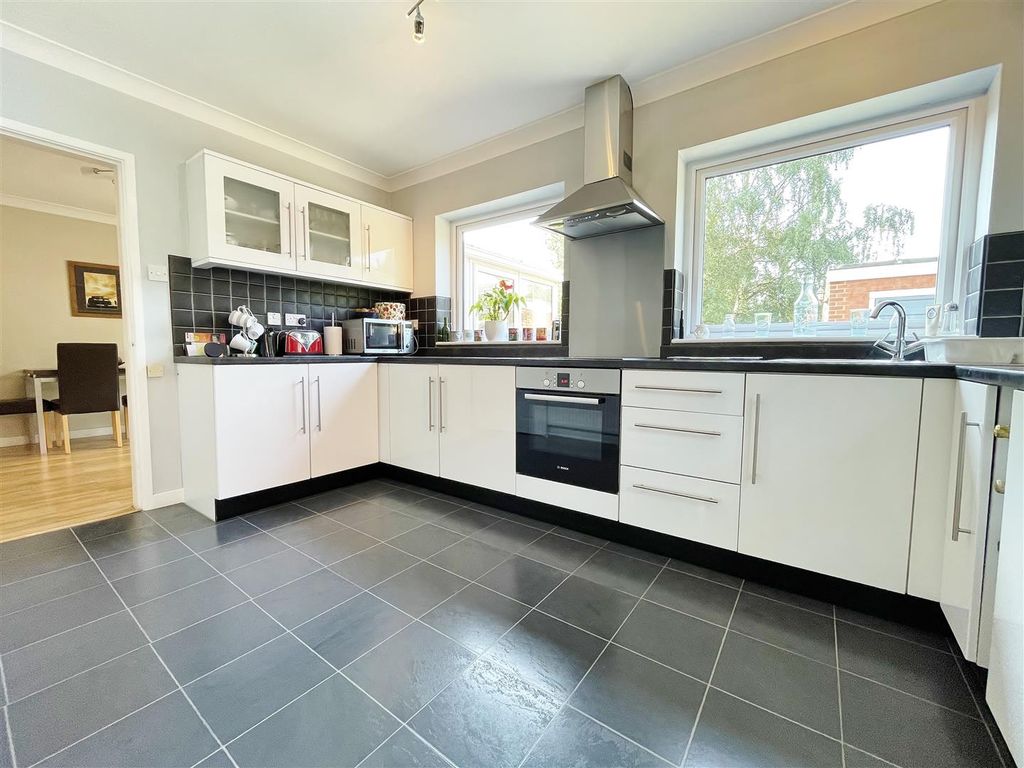 Property photo 2 of 41 Kitchen