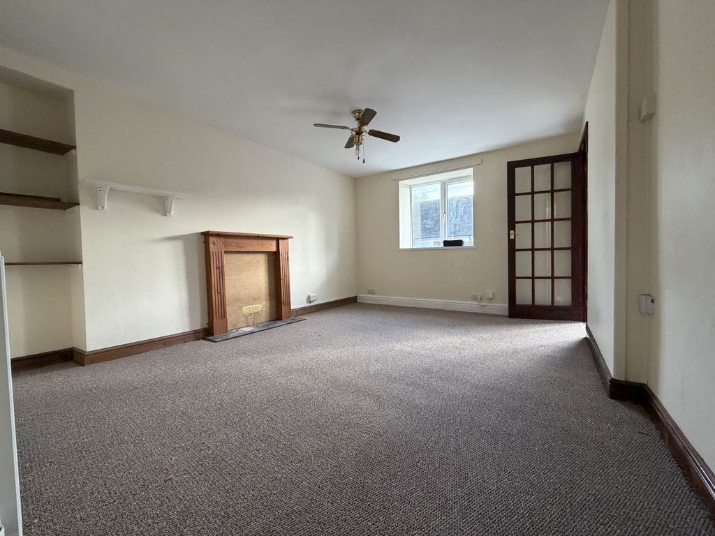 Property photo 3 of 11 Img_0934