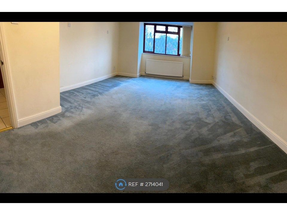 Property photo 2 of 15 Living Room