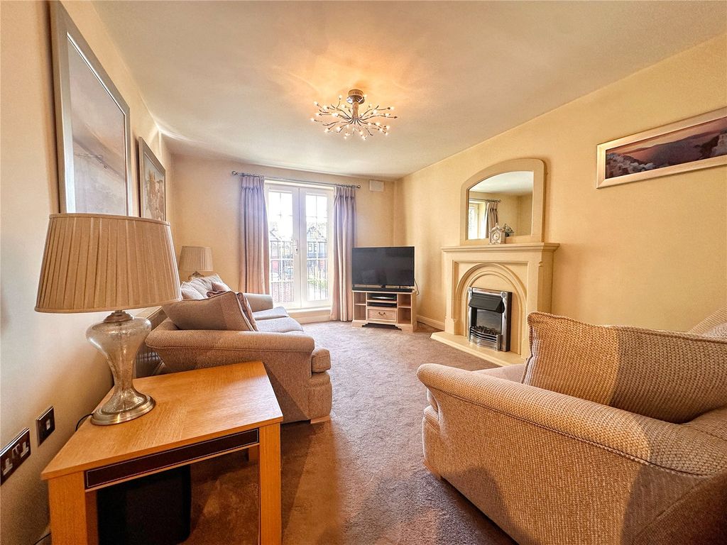 2 bed flat for saleCanberra Way, Balderstone, Rochdale, Greater Manchester OL11