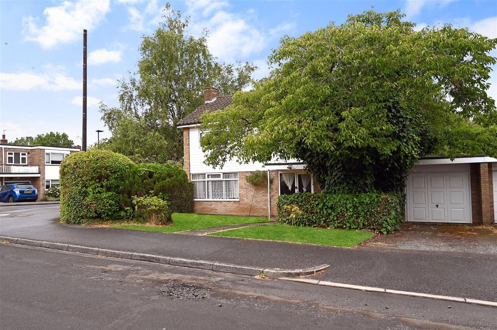 Property photo 1 of 19 Frontdp.Jpg