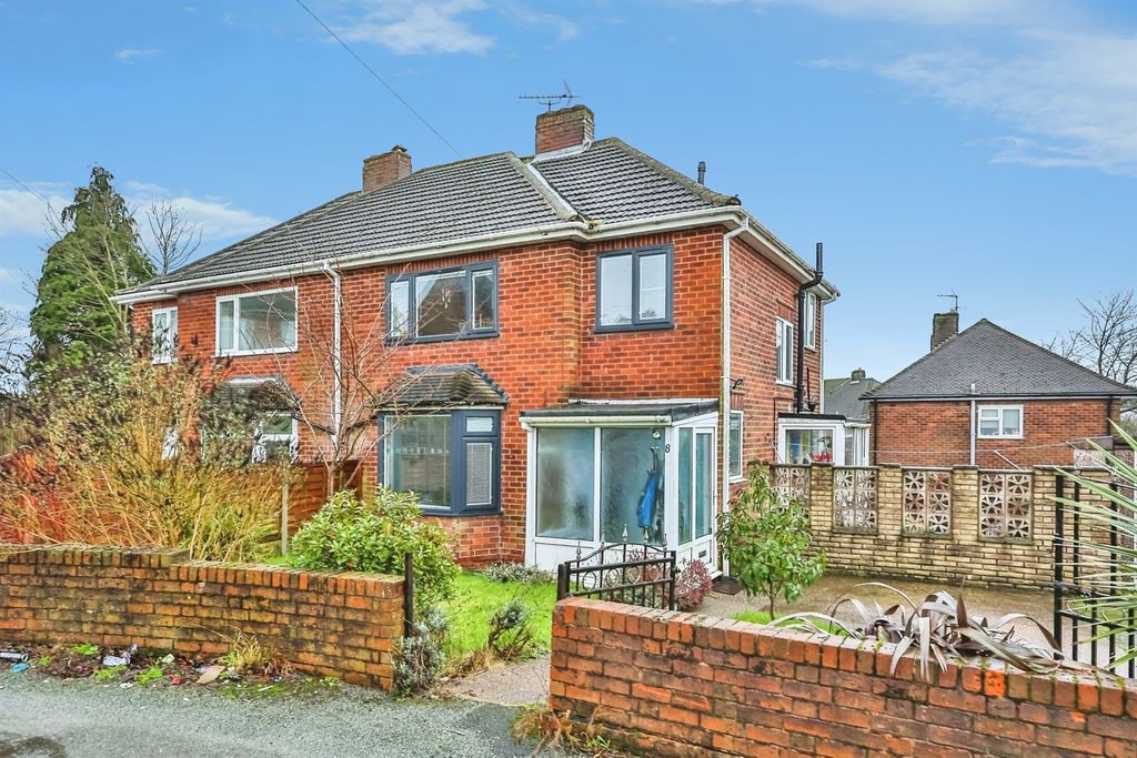 Property photo 2 of 30