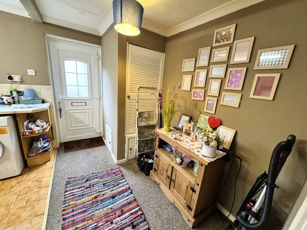 Property photo 3 of 11 Img_1144