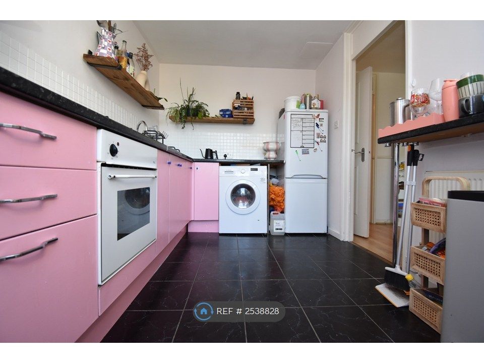 Property photo 3 of 7