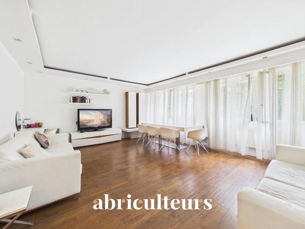 Property photo 1 of 13 Family Apartment - 86 m² - 4 Rooms - Saint-Mandé Sud