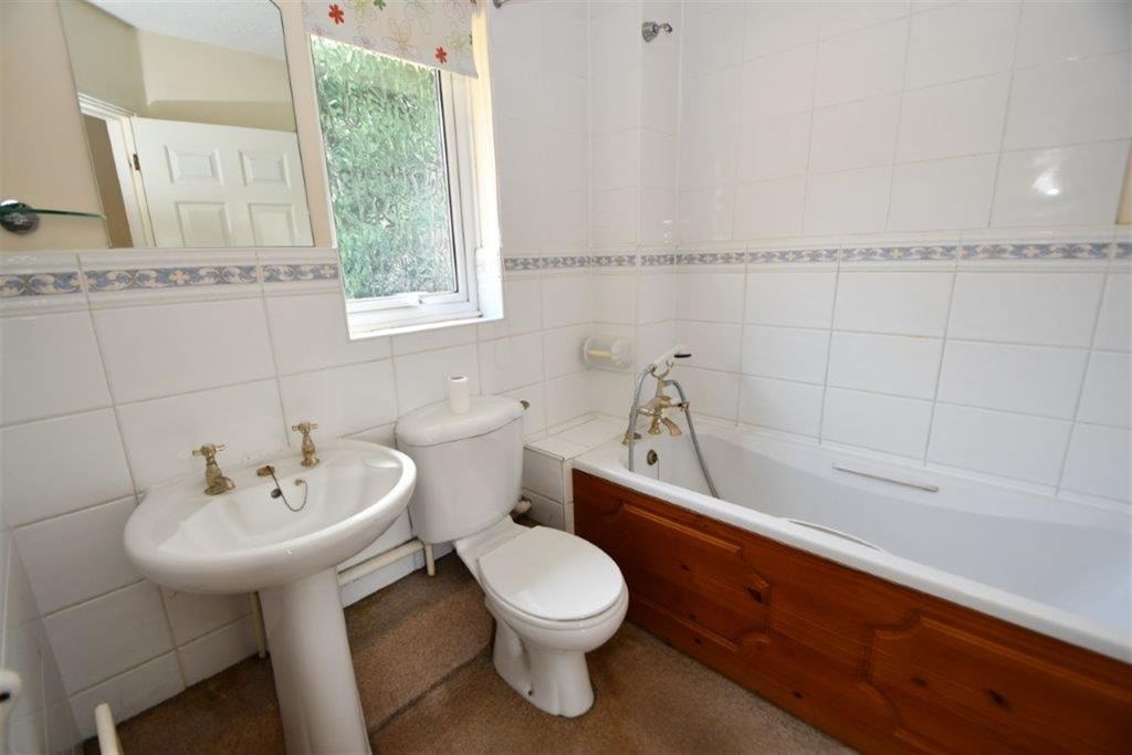 Additional image 8 of 3 bed flat for saleSalisbury Road, Farnborough GU14