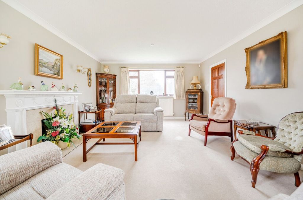 Property photo 2 of 16 Photograph 2