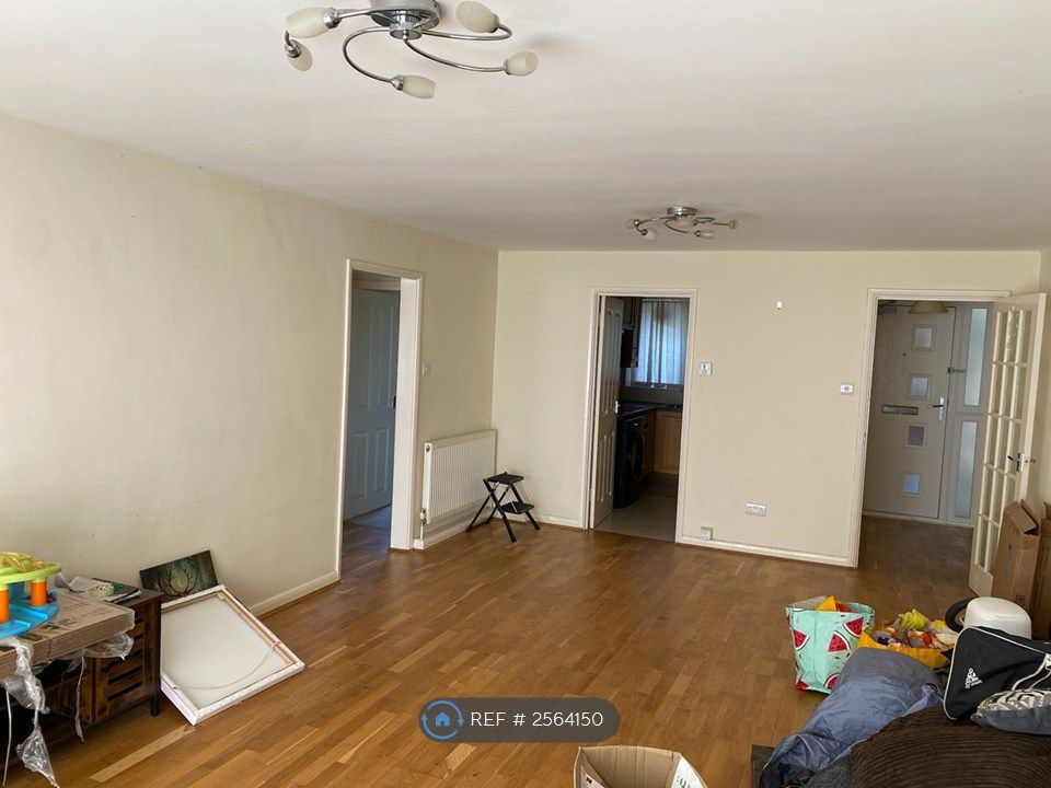 Property photo 2 of 15 Entrance Hall