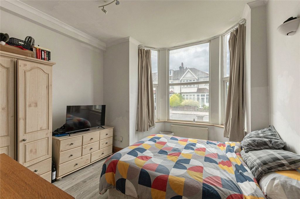 Property photo 3 of 5 Picture No. 09