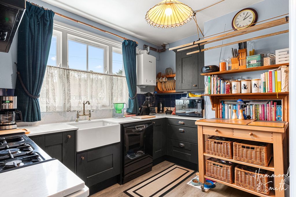 Property photo 3 of 20