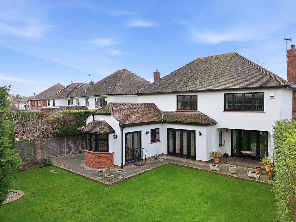 Property photo 2 of 24 Picture No. 10