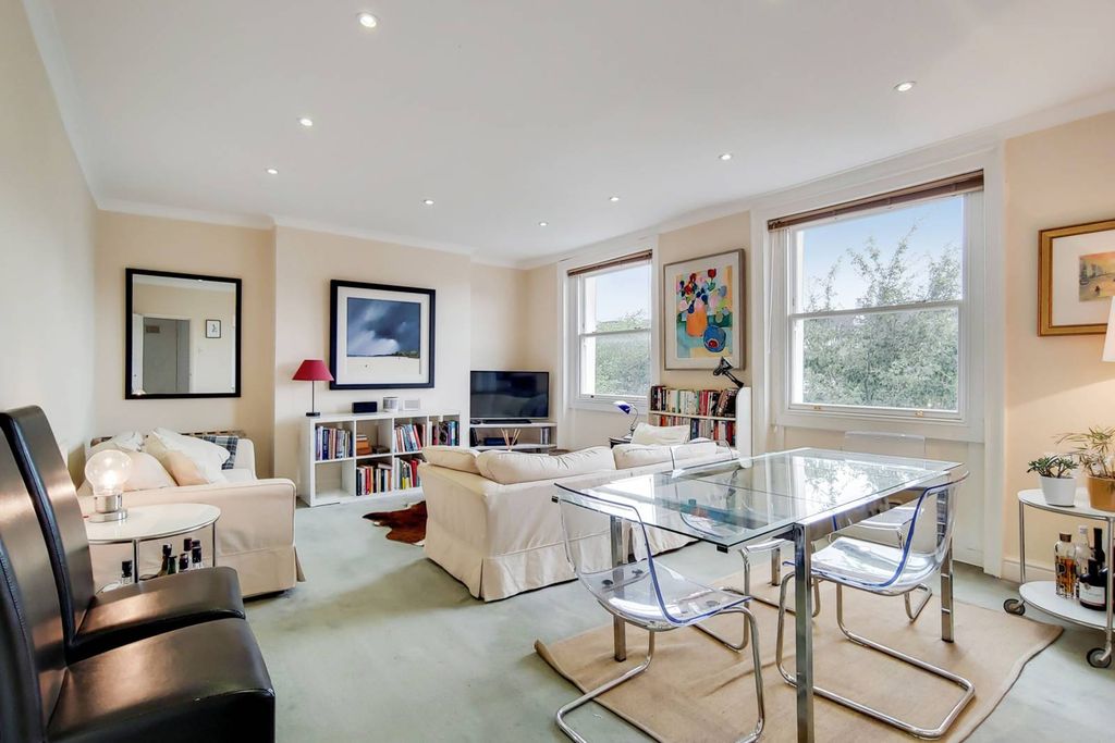 Property photo 1 of 8
