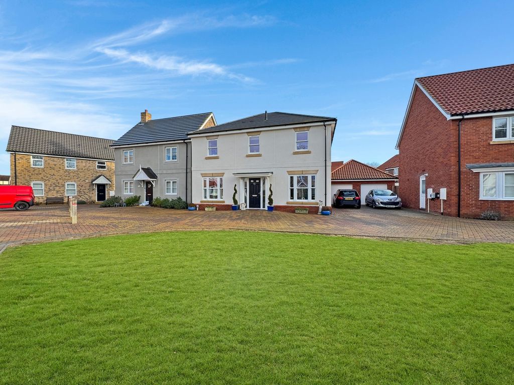 Property photo 1 of 18