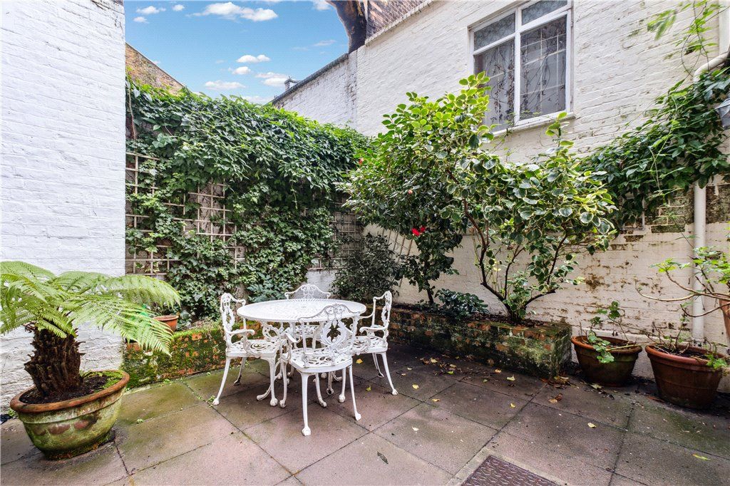 Property photo 2 of 13 Picture No. 12