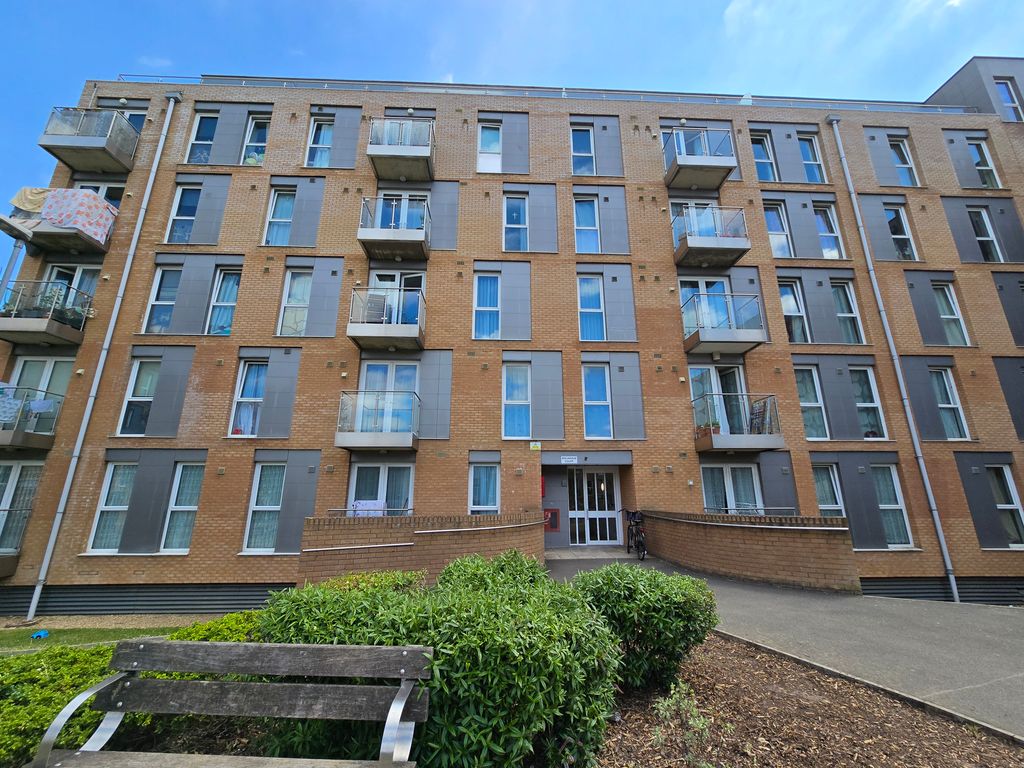 Property photo 1 of 6