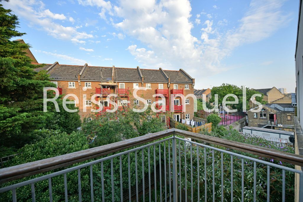 Property photo 3 of 21