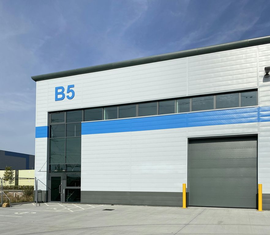 Property photo 1 of 11 Logicor Unit B5 Front.Jpg