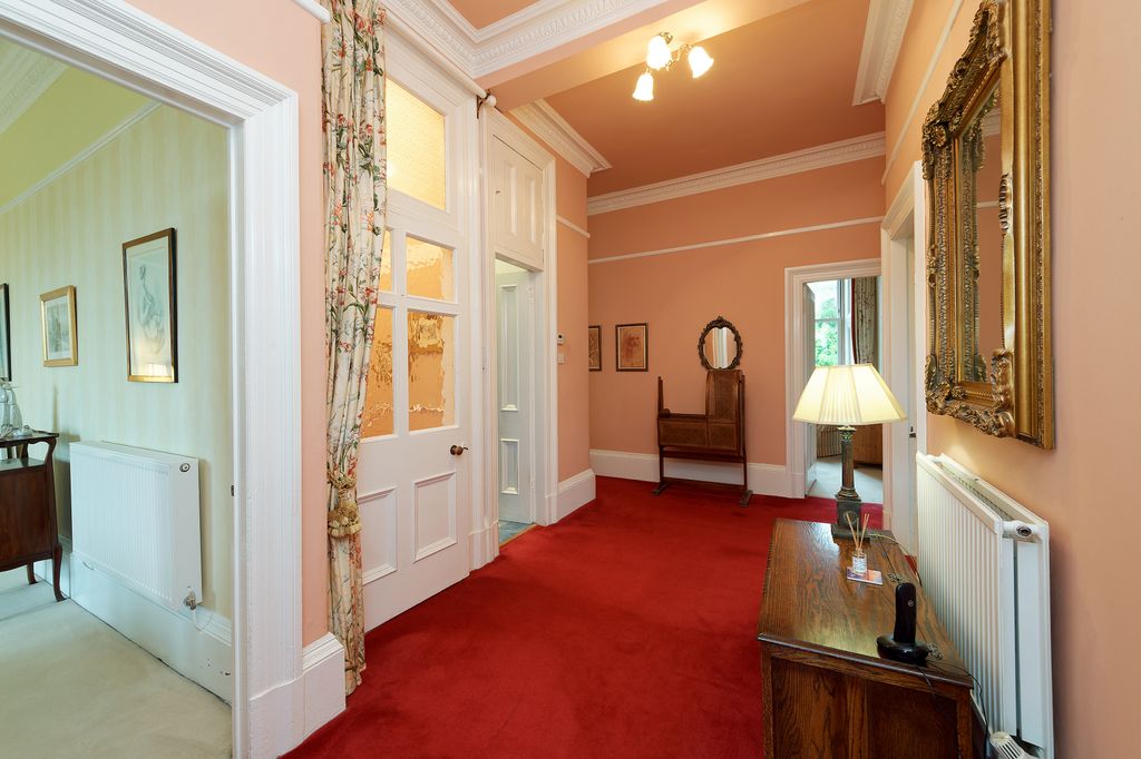 Property photo 2 of 22 Property Image 2